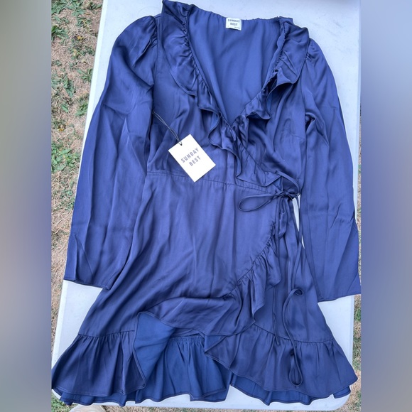 Sunday best wrap dress - Picture 2 of 2